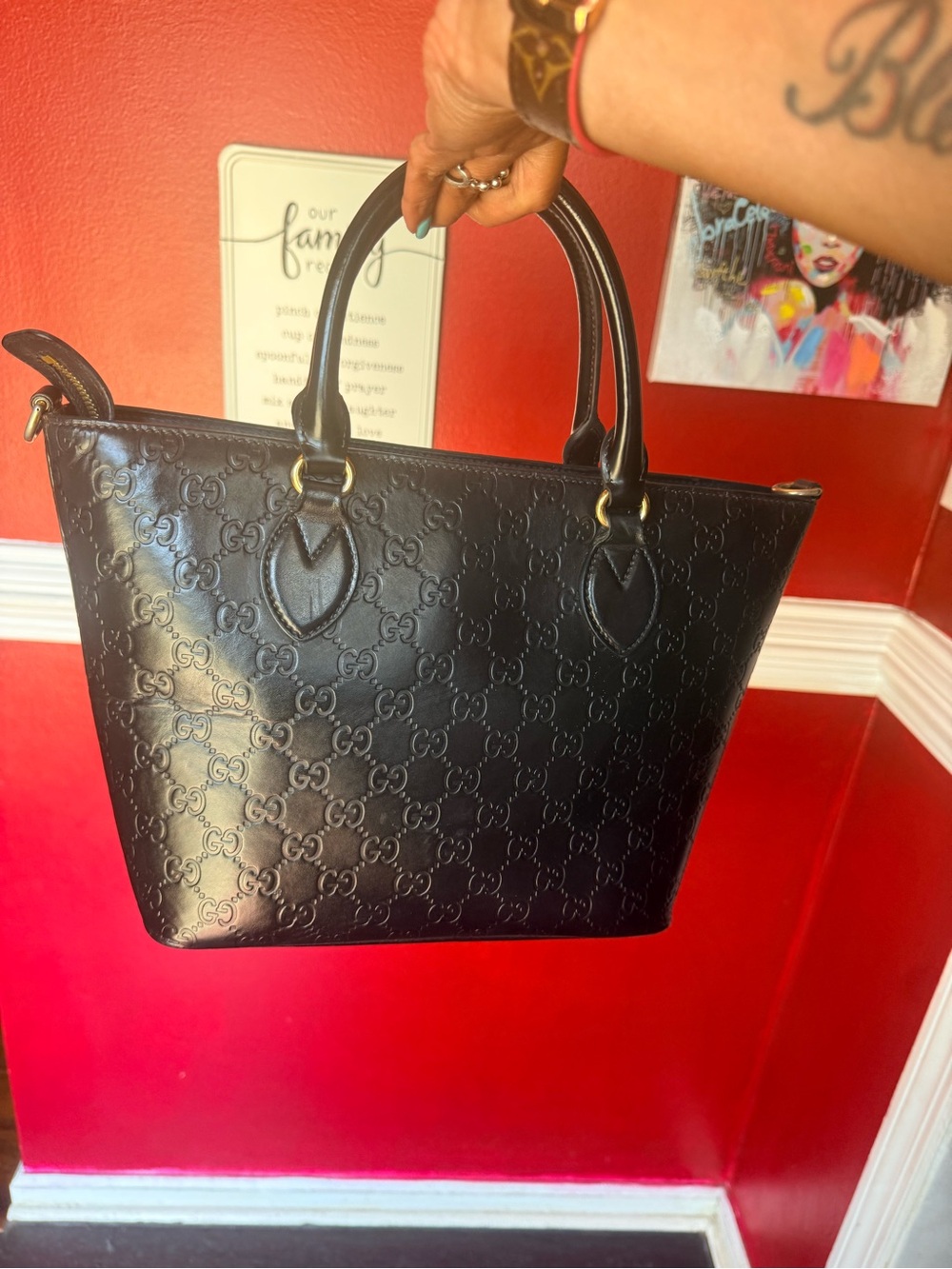 Gucci Black Embossed GG Leather Tote with Gold Hardware - Picture 3 of 10